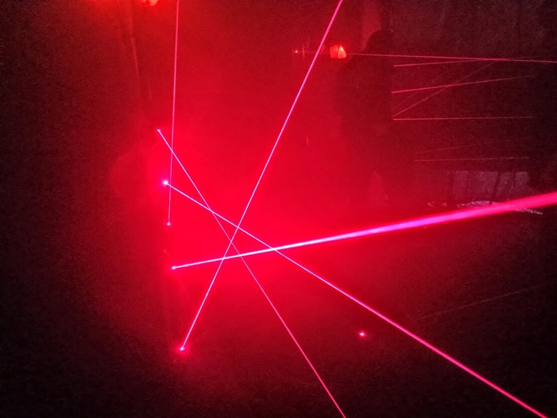 Laser Parcours 2025 · Real Light Effects