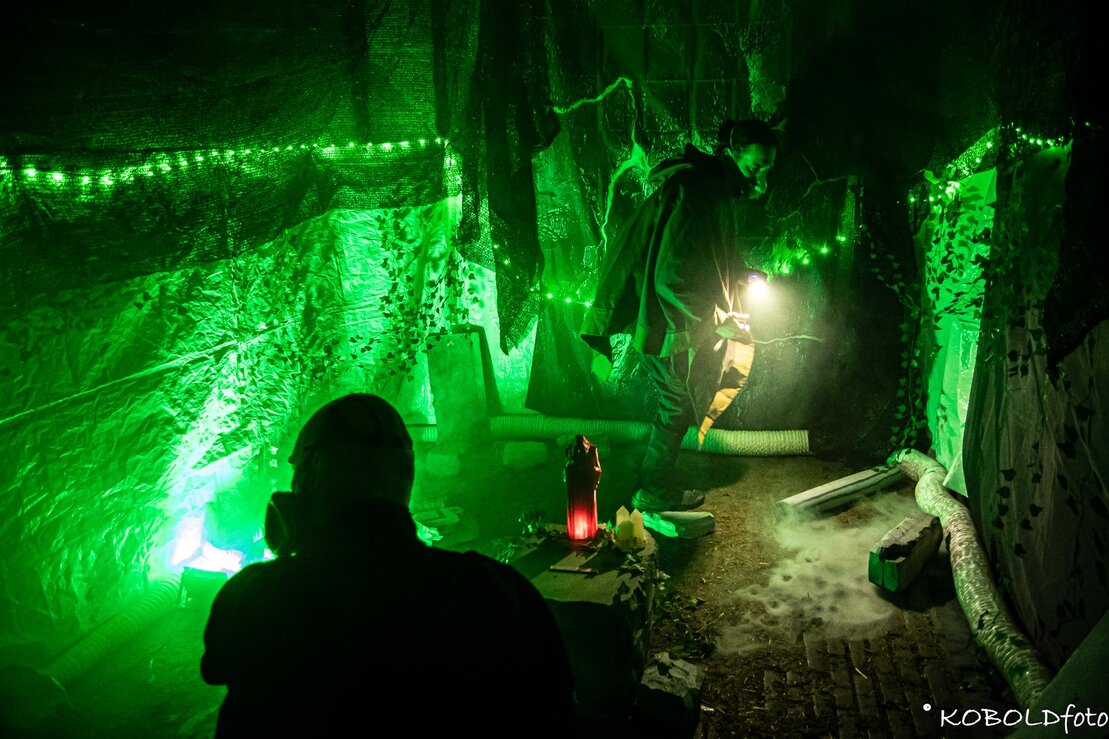Cave Set · Green Neon Atmosphere